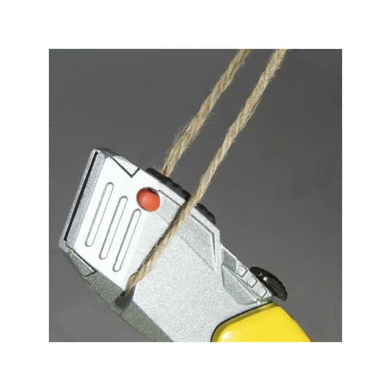 STANLEY 0-10-825 Cutter à Lae Rétractable - Gae FATAX - Copact et Polyvalent - Ouverture