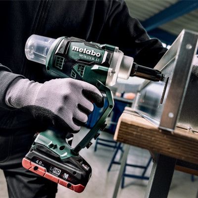 METABO Riveteuse 18V 4Ah NP18LTX BL5.0 619002800