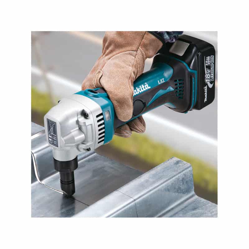 MAKITA Grignoteuse sans fil 18V LXT Solo - DJN161Z