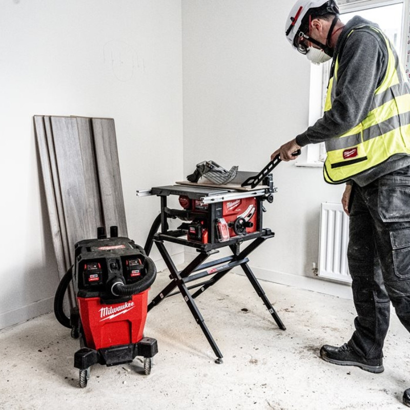 Milwaukee M18 VC2-0 Aspirateur eau et poussiere(18V/sans batteria Milwaukee M18 VC2-0 Aspirateur eau et poussiere(18V/sans batteria