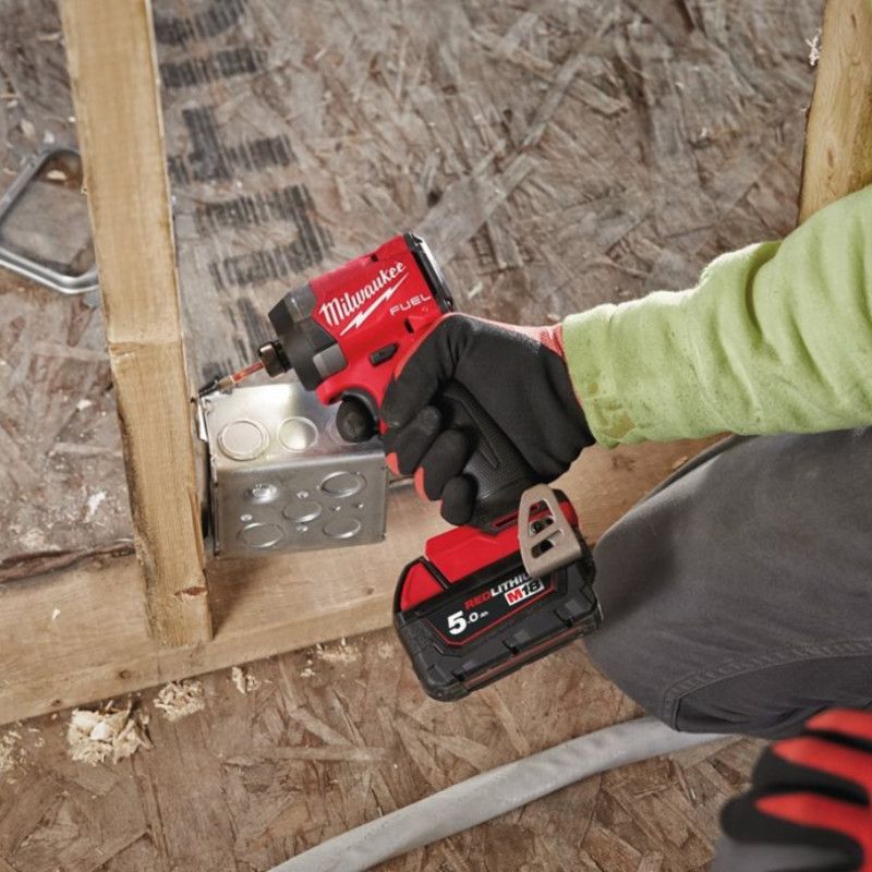 Milwaukee M18 FID3-0X Visseuse à choc 18V 226Nm FUEL avec coffret (4933479864