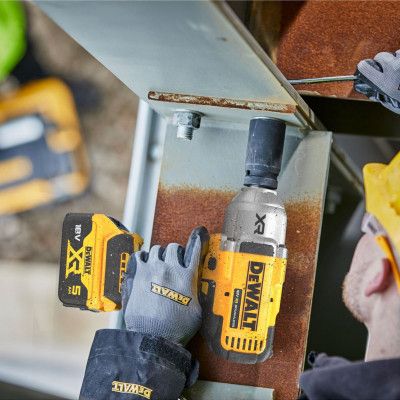 Boulonneuse A Choc Clé à Chocs Sans Fil 650 Nm, Brushless Visseuse A Choc Compatible Avec Dewalt 18V 20V, Boulonneuse à Choc, 3 Vitesses Et Lumière LED, Pour Pneus, Montage Automobile (sans