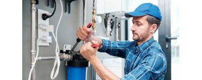 Outils du plombier chauffagiste